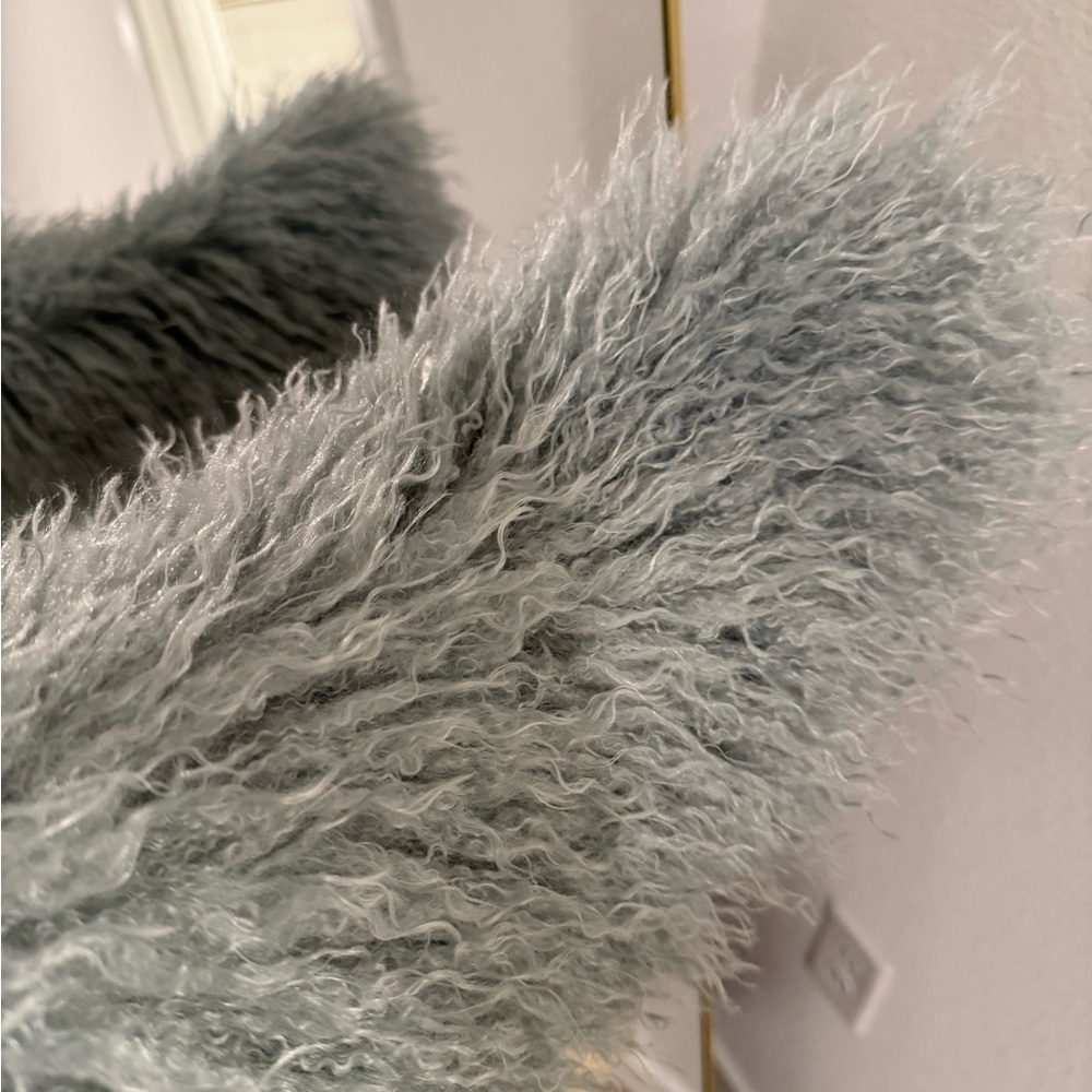 Stylish Women's Fluffy Gray Jacket - Picture 4 of 5